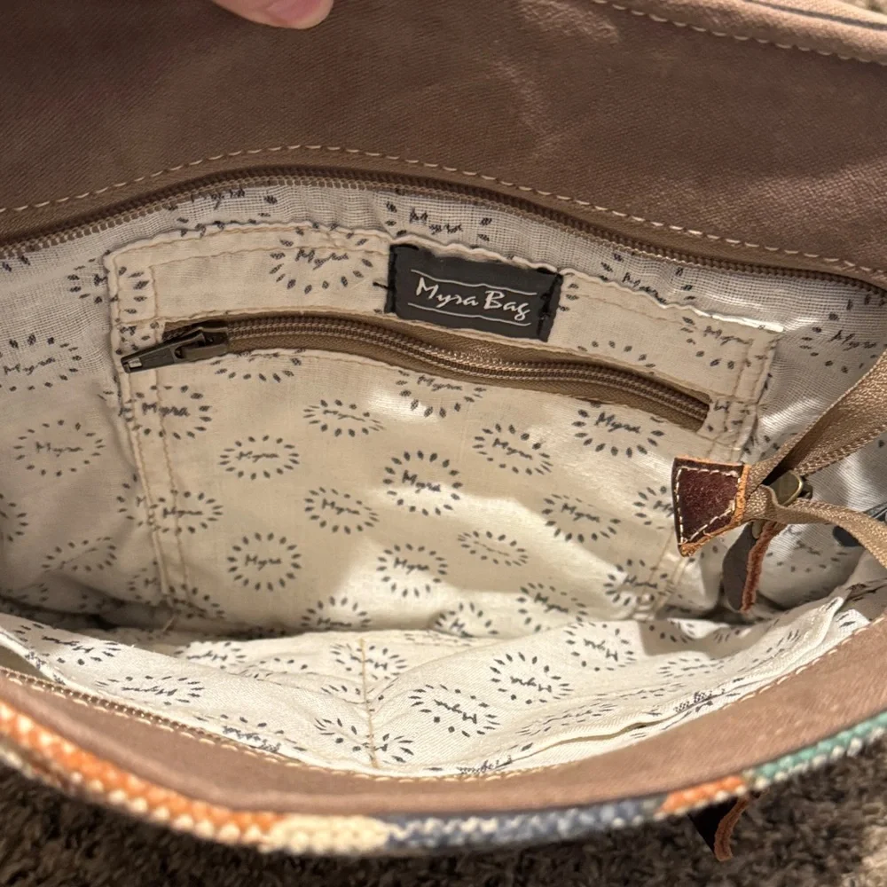 Multicolor Geometric Pattern bag - Picture 2 of 3